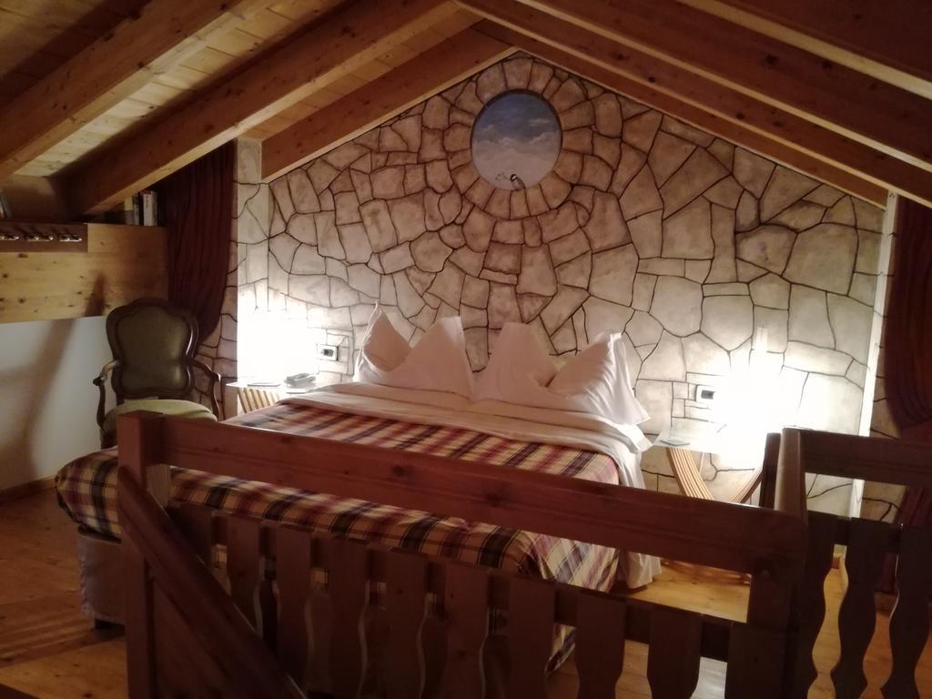 Hotel Ca' Del Bosco Сельва-ді-Кадоре Екстер'єр фото