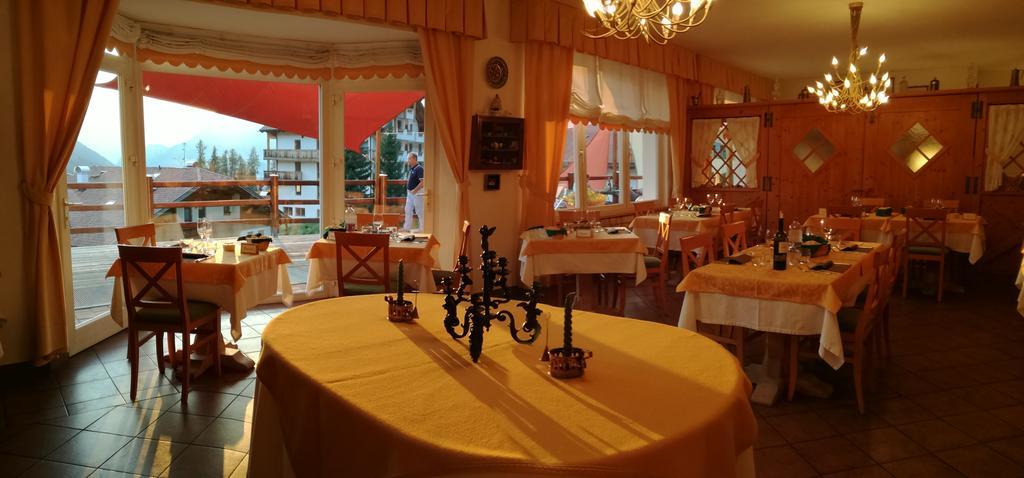 Hotel Ca' Del Bosco Сельва-ді-Кадоре Екстер'єр фото